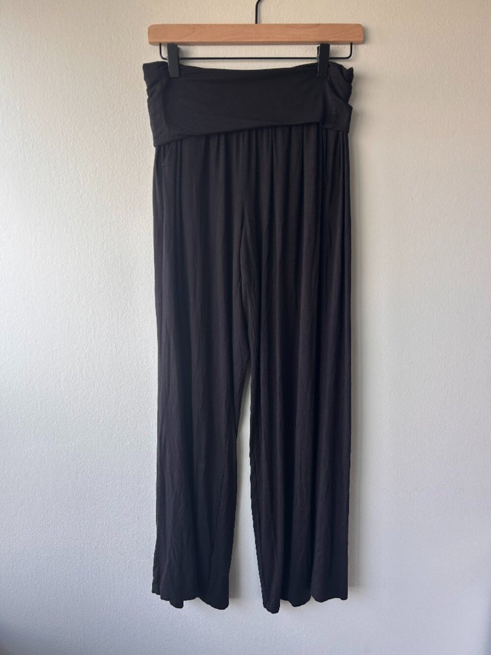 Athleta Studio Wide Leg Pant Black Foldover Waist Yoga Lounge Size S Petite